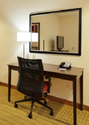 Express Northeast By Ihg 2*
